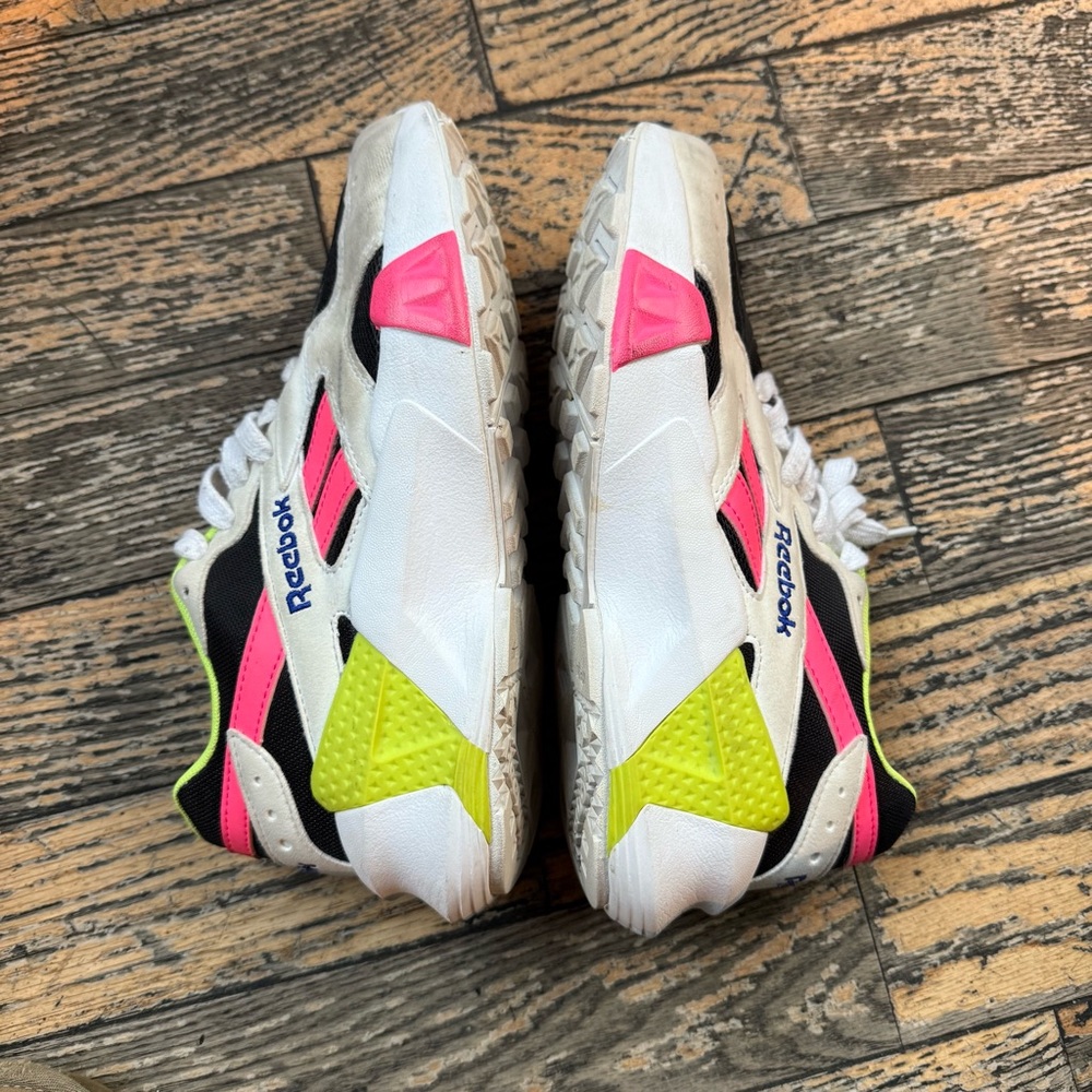 Reebok Sneakers